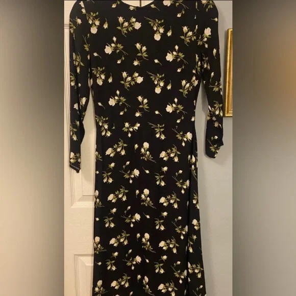 Reformation Moon Dress in Rosalie - Size: 4 - NWOT! - Picture 4 of 11